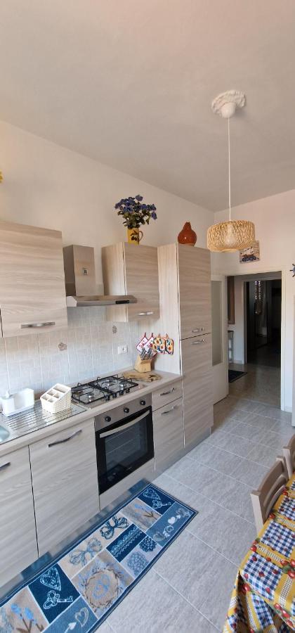 Casa Ilanfra - Appartamenti Gabbiano, Farfalla E Stella Marina Piombino Exterior foto